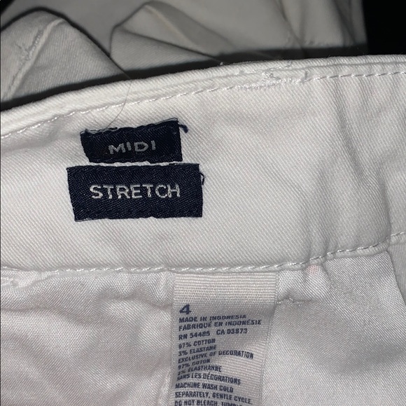 Women’s white shorts - Picture 4 of 4